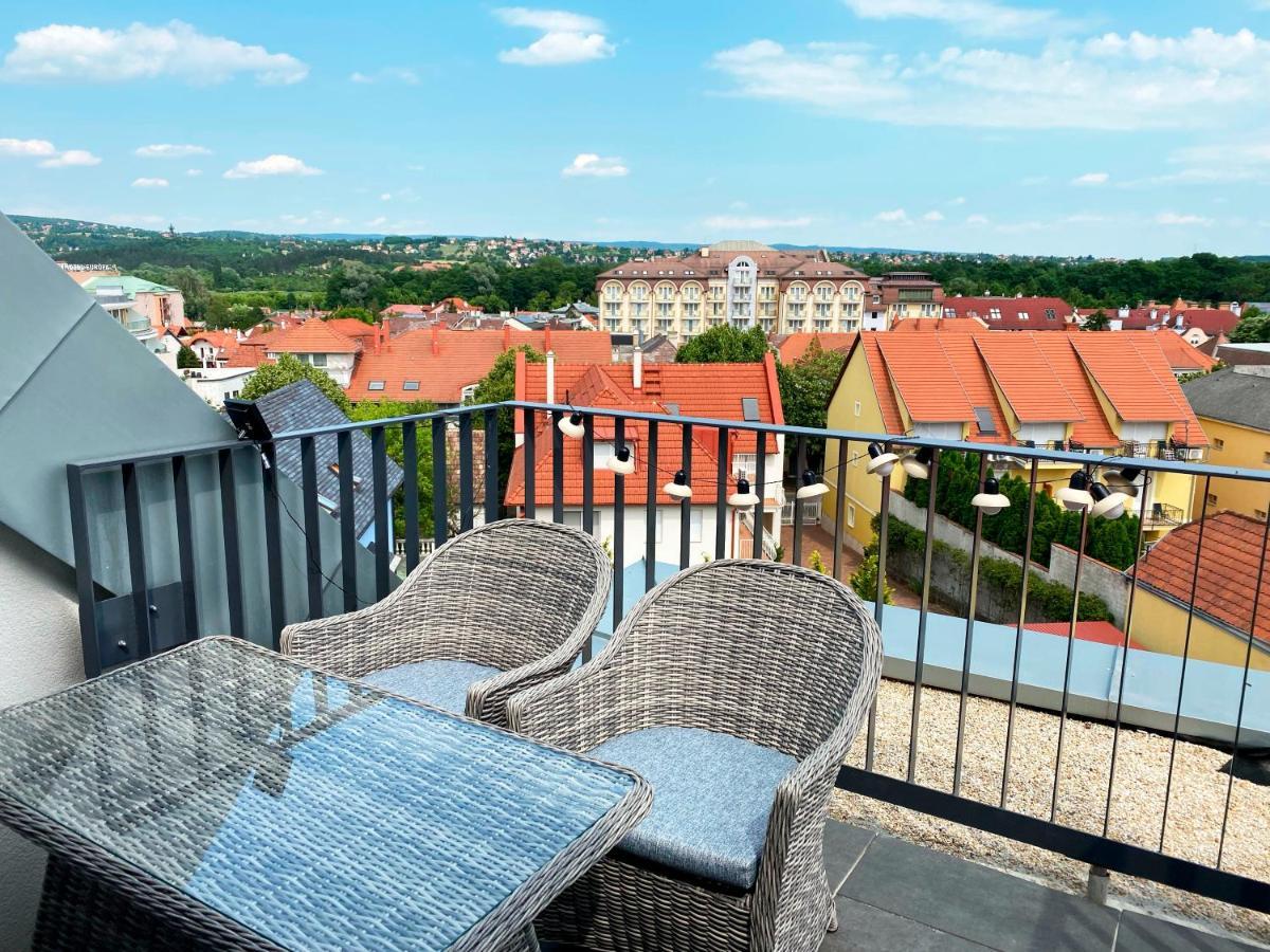 Panorama View Apartment In City Center Hévíz Extérieur photo